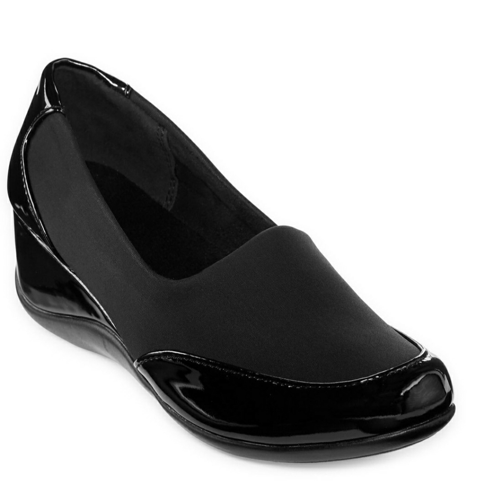 east 5th Womens Evard Round Toe Slip-On Shoecolor Black,
